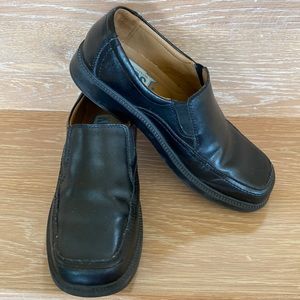 Florsheim boys black leather dress shoes